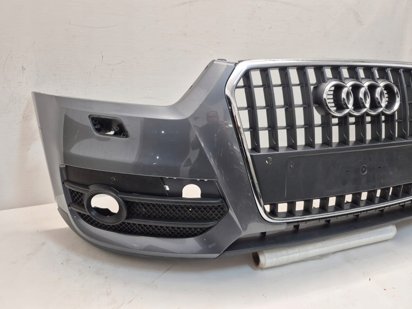 AUDI Q3 and 1 8U 11-14 bumper front front washer PDC