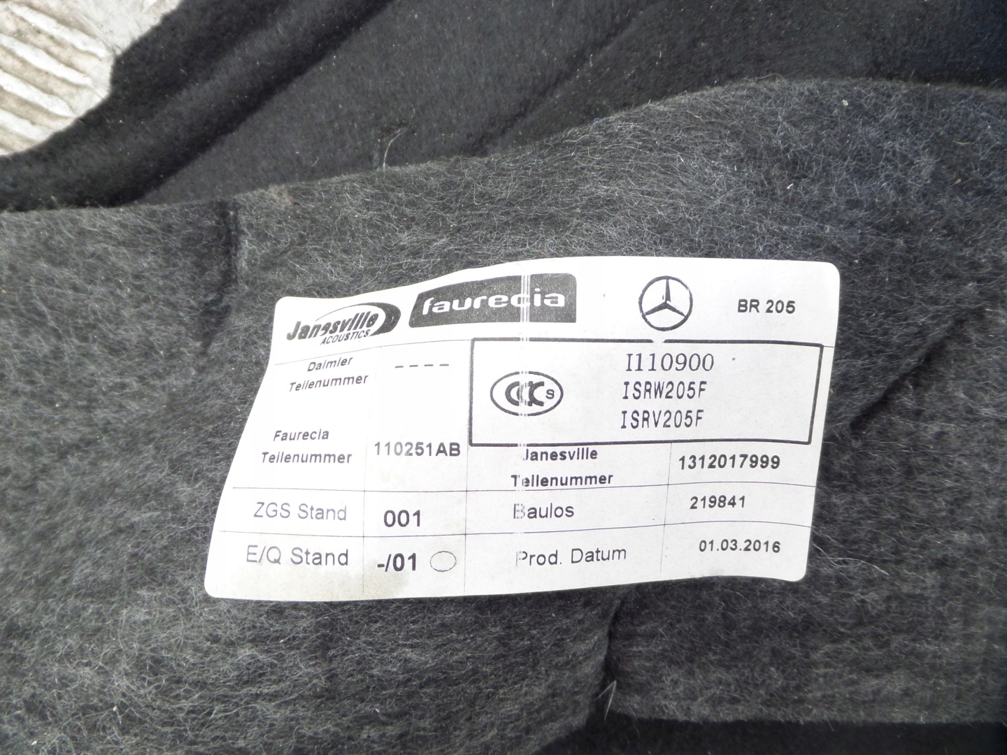 MERCEDES W205 sedan plato rear part rear black