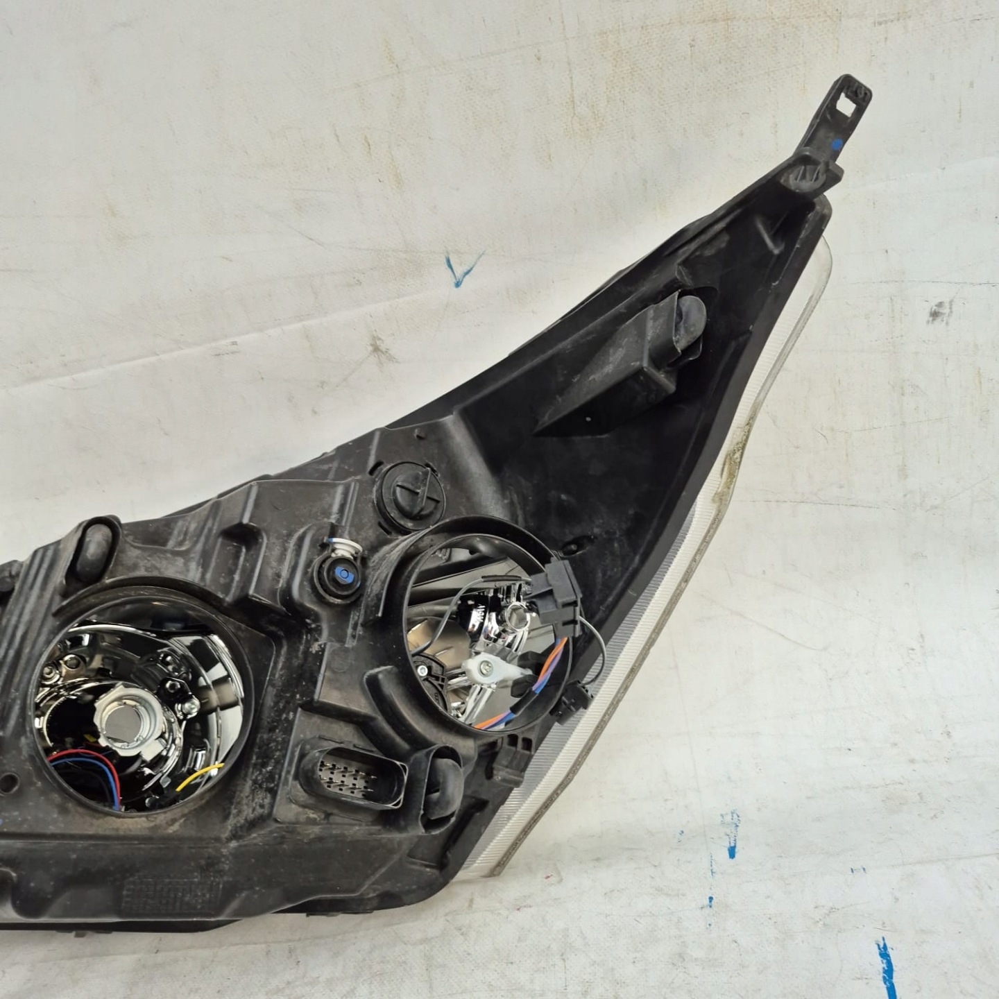 FORD TRANSIT CUSTOM and 12- light right front front BK21-13D152-BJ