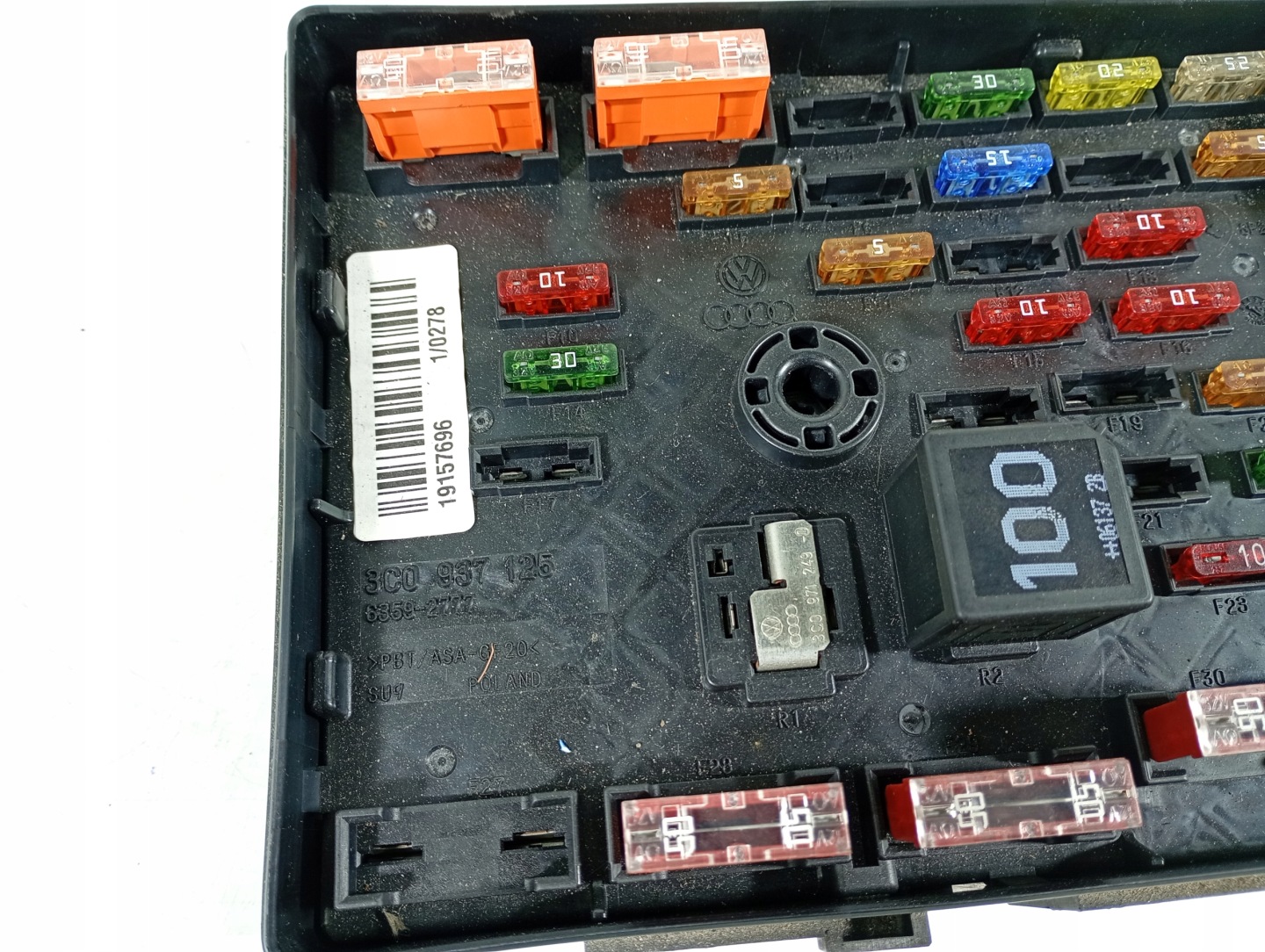 VW Passat B6 05-10 Module fusibles OE 3C0937125