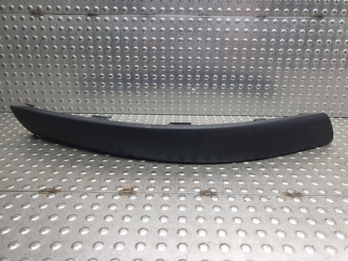 moulding of a bumper right front 3B0807718D VW PASSAT B5 LIFT