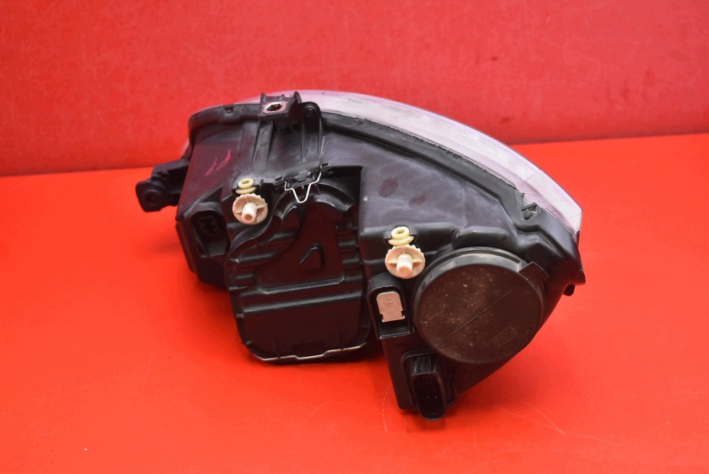 REFLEKTOR right light front EU 89315809 SEAT LEON 2 II MK2 FR 05-09