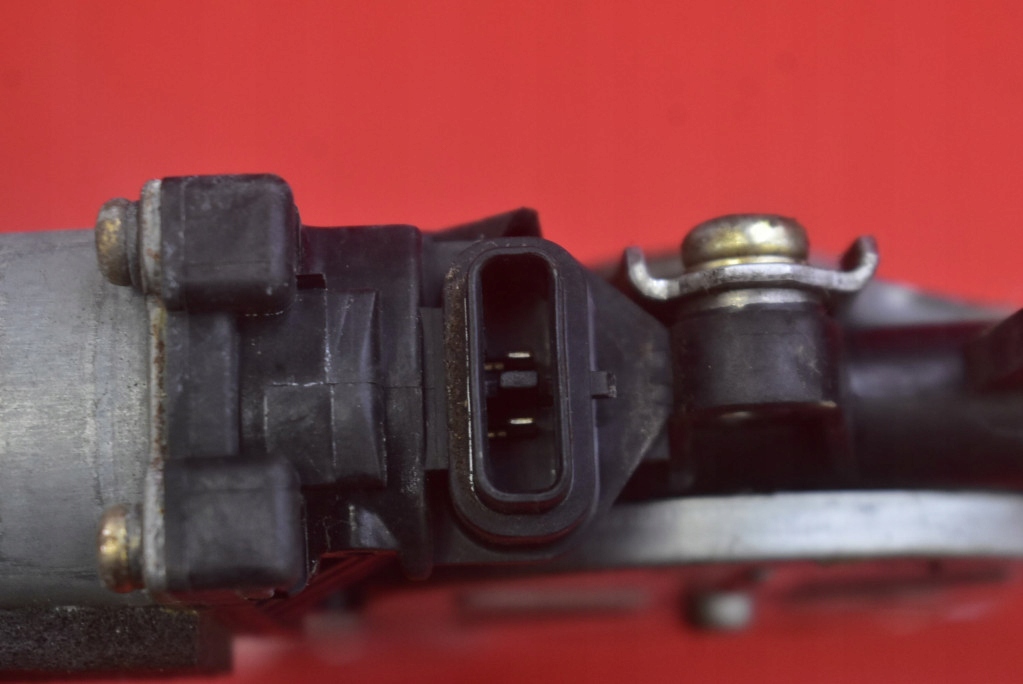window regulator left front EU SUBARU LEGACY 3 III 98-03