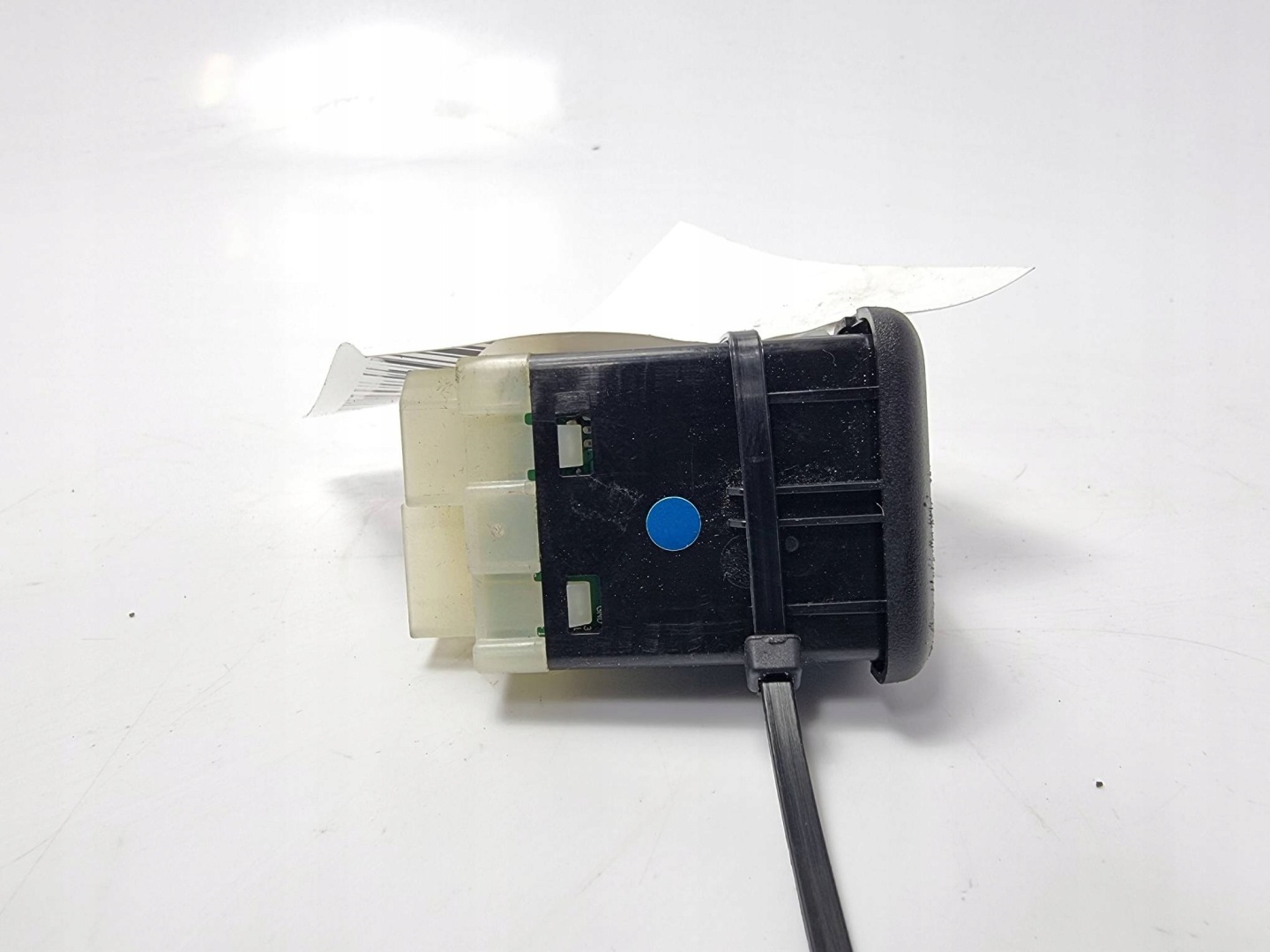 button PANEL AUX USB 13510854 CHEVROLET CORVETTE C7