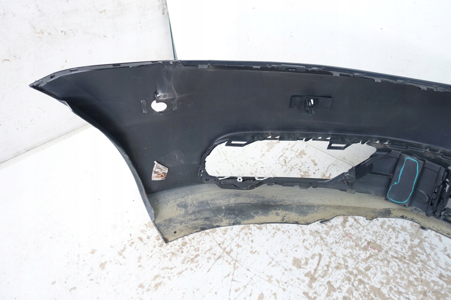 VW PASSAT B7 2010- bumper front front 3AA807221