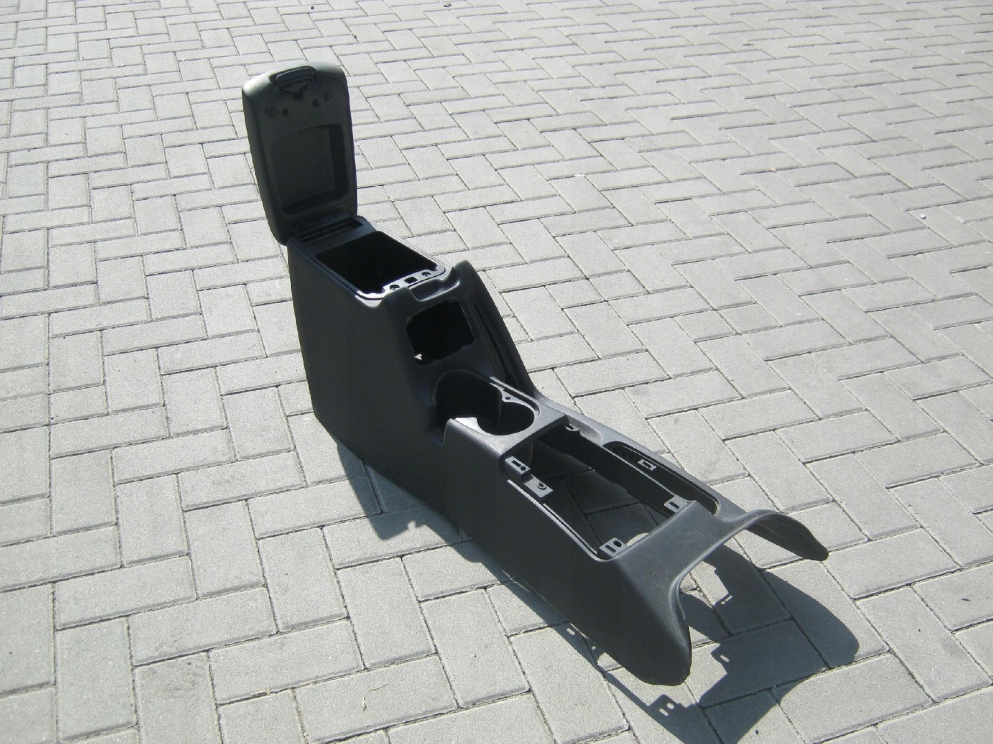 naslon za ruku JEEP CHEROKEE KJ 2002-2007