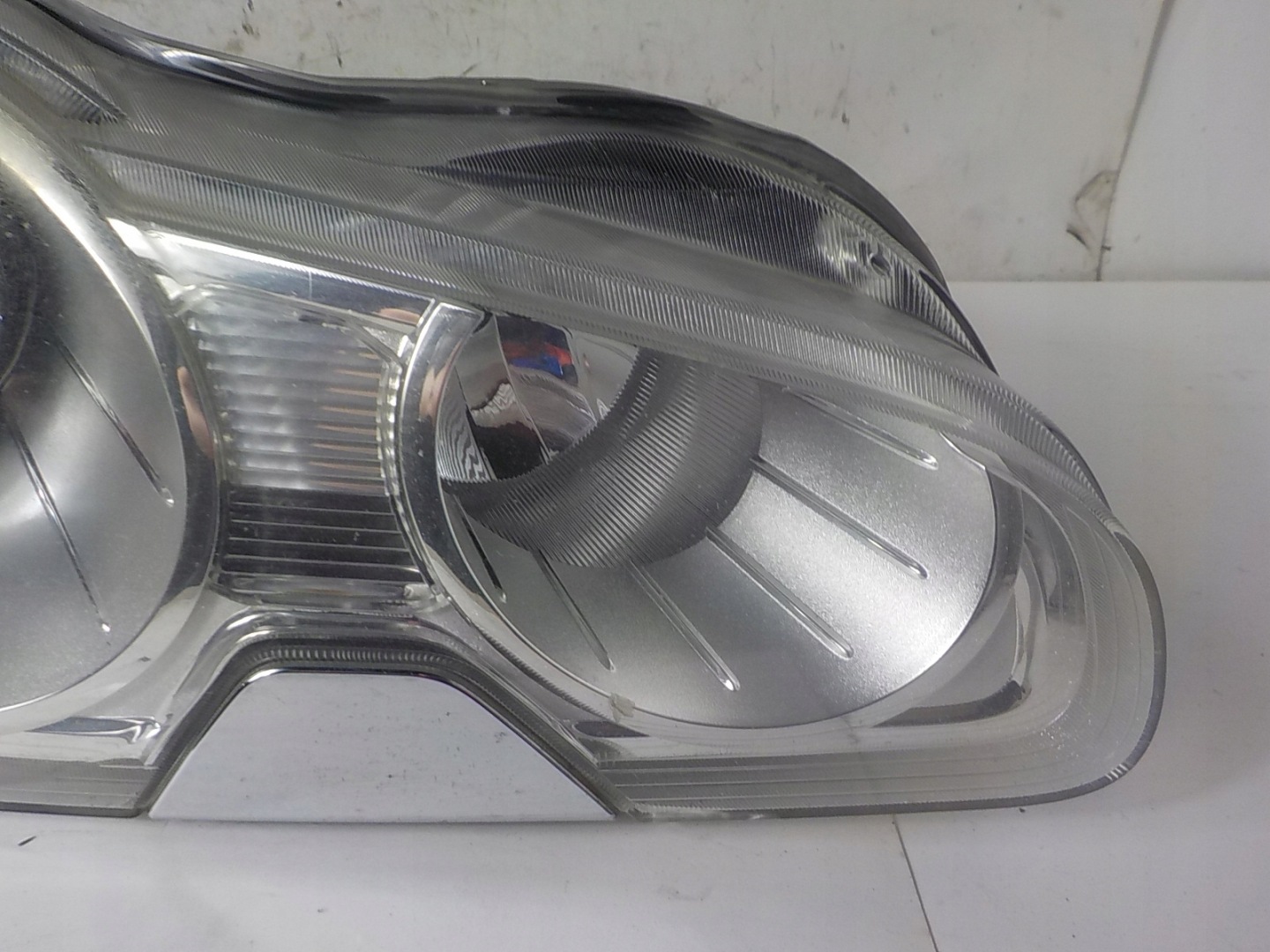 JAGUAR XF X250 light right front front UK 8X23-13W029-AC UK