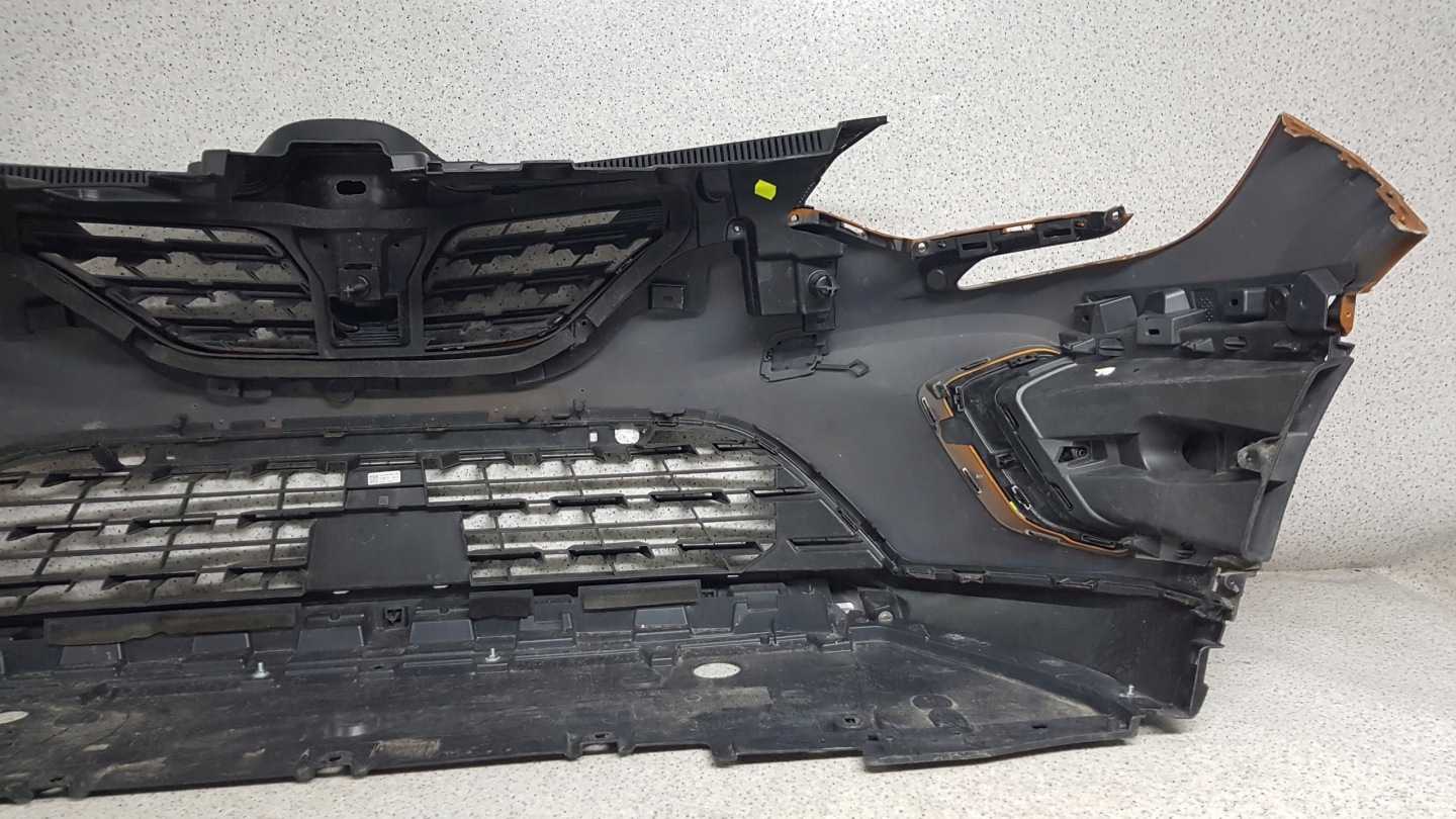 RENAULT CAPTUR 2 II 2019 - bumper front 2469