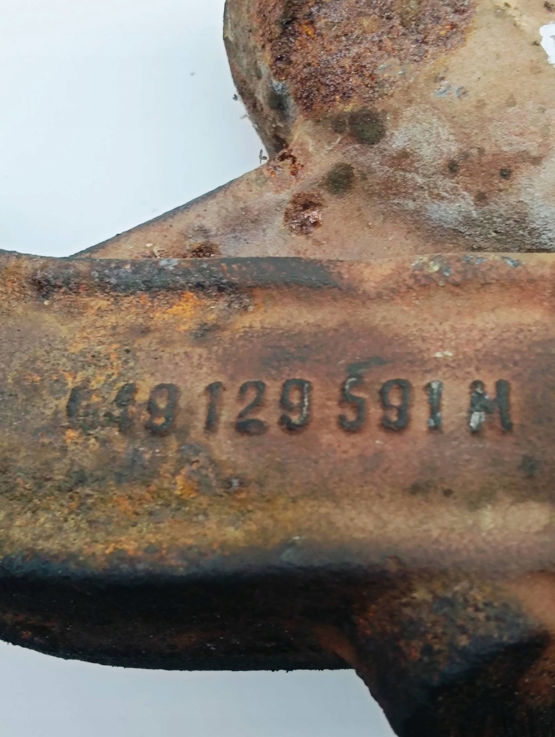 ispušna grana Audi 80 B3 1.8 049129591M