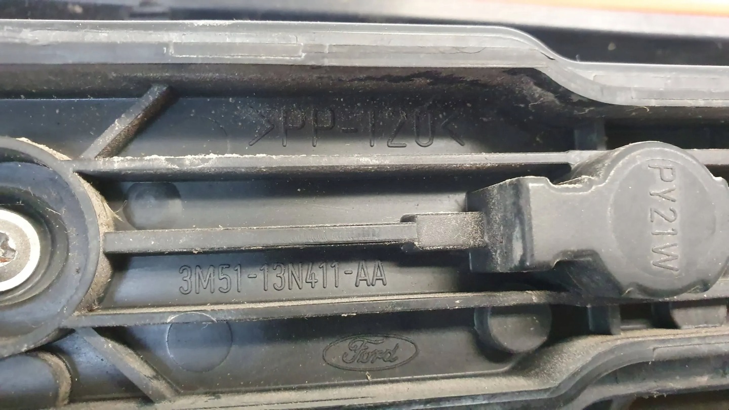 light rear part right 3M51-13N41-AA FORD C-MAX MK1 03