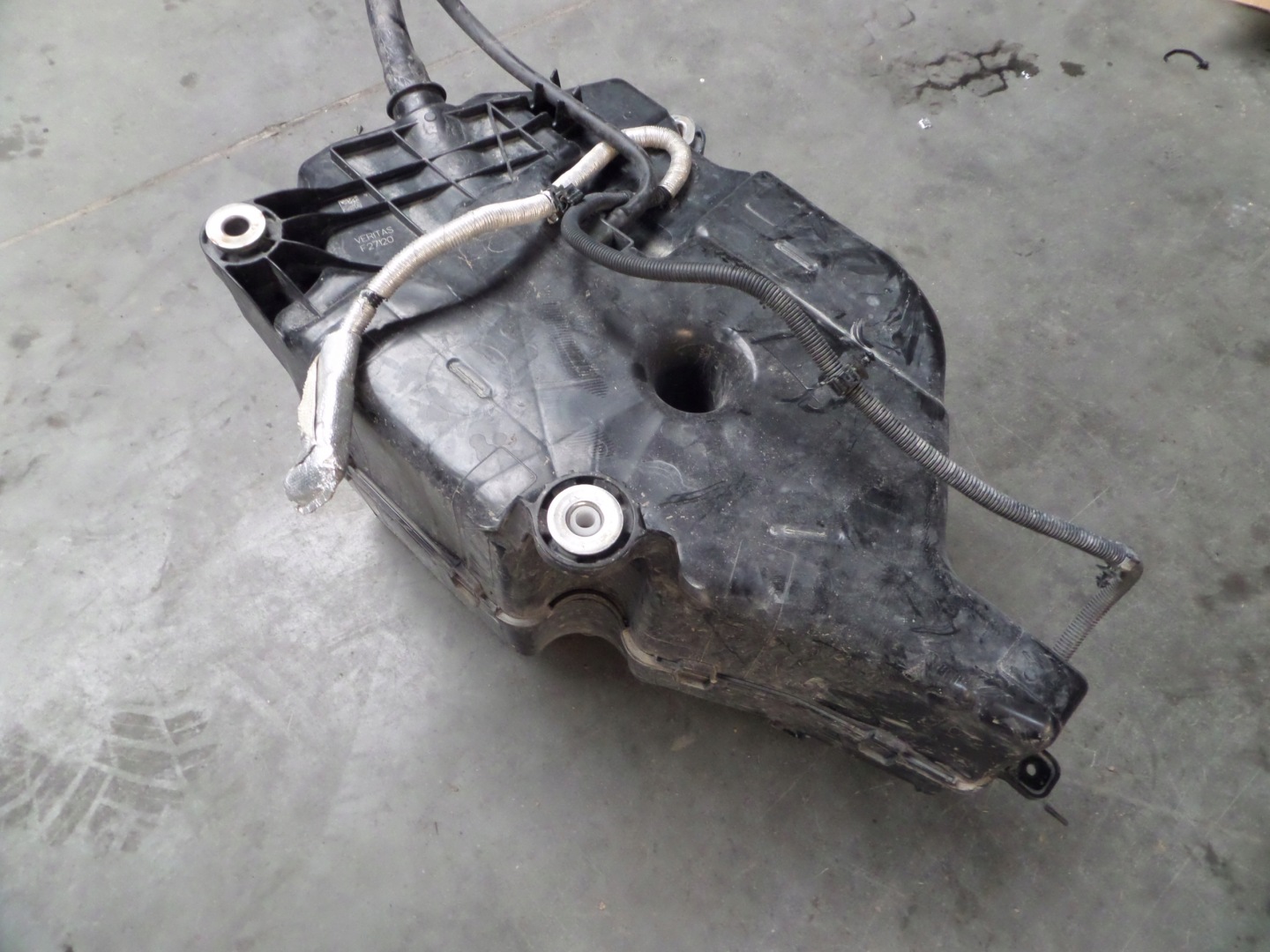 Ford OE KK31-5J238-AA Behälter adblue