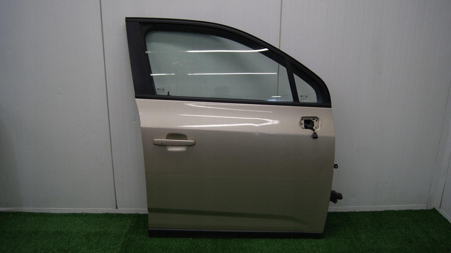 door right front CHEVROLET ORLANDO KOD LAKIERU GOZ 2012