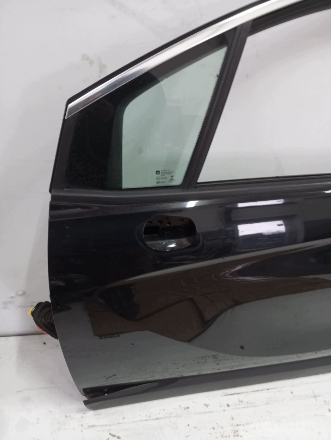 door left front OPEL CROSSLAND X 21R