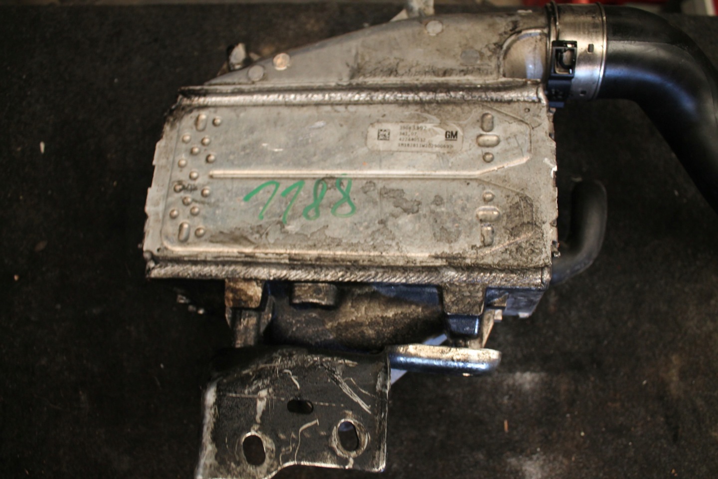 1188. radiator air 39083392