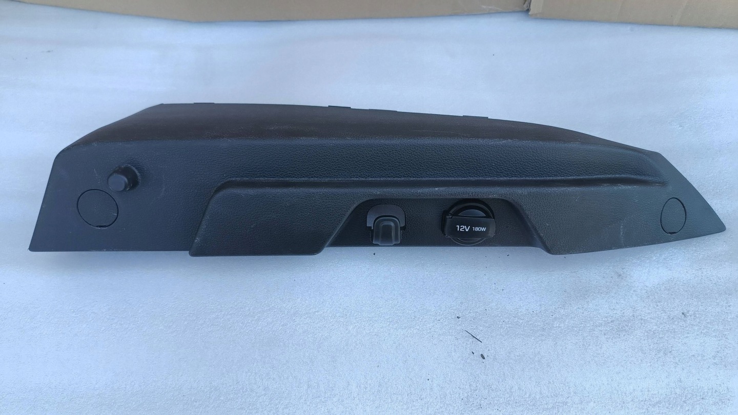 HYUNDAI I30 III HB Destro staffa Supporto plastica POLKI 2013R