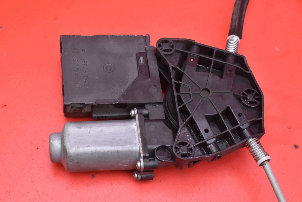 window regulator left front EU 1T0959701 SKODA OCTAVIA 2 II 5D HB 04-08