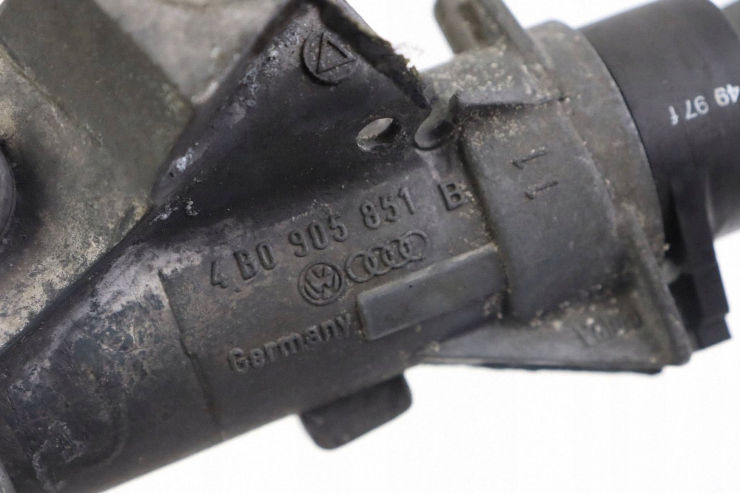 AUDI A4 B6 B7 ignition key 4B0905851B