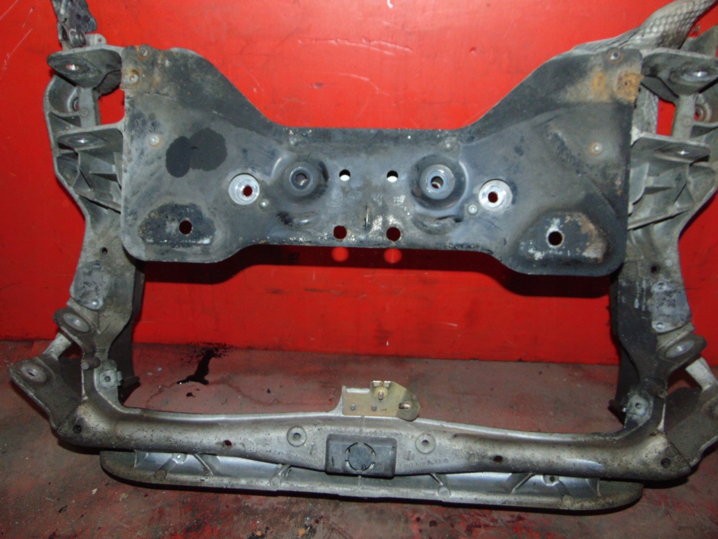 MERCEDES W203 C-KLASA axle beam subframe axle beam front