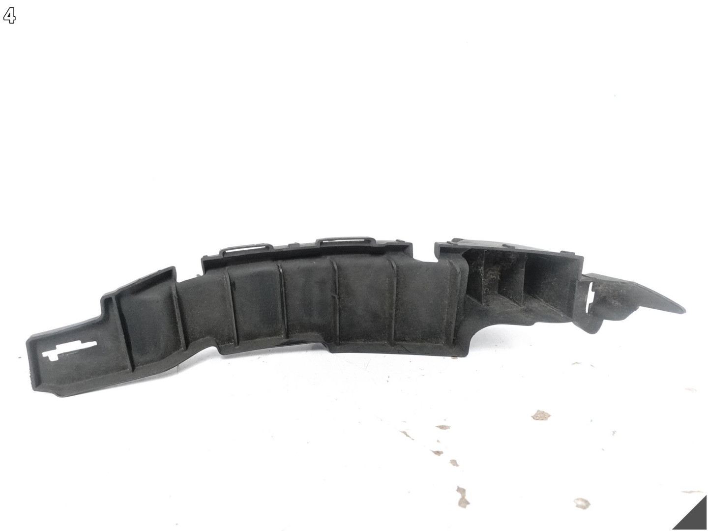 MERCEDES E-KLASA W214 23- support holder console W bumper rear part right