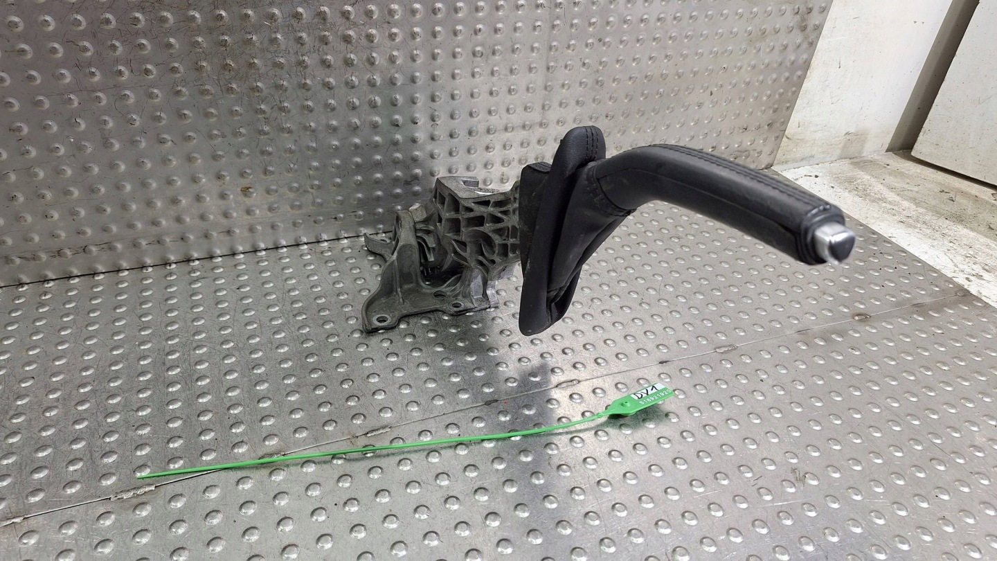 páčka elektrická brzda 31381647 VOLVO V40 II