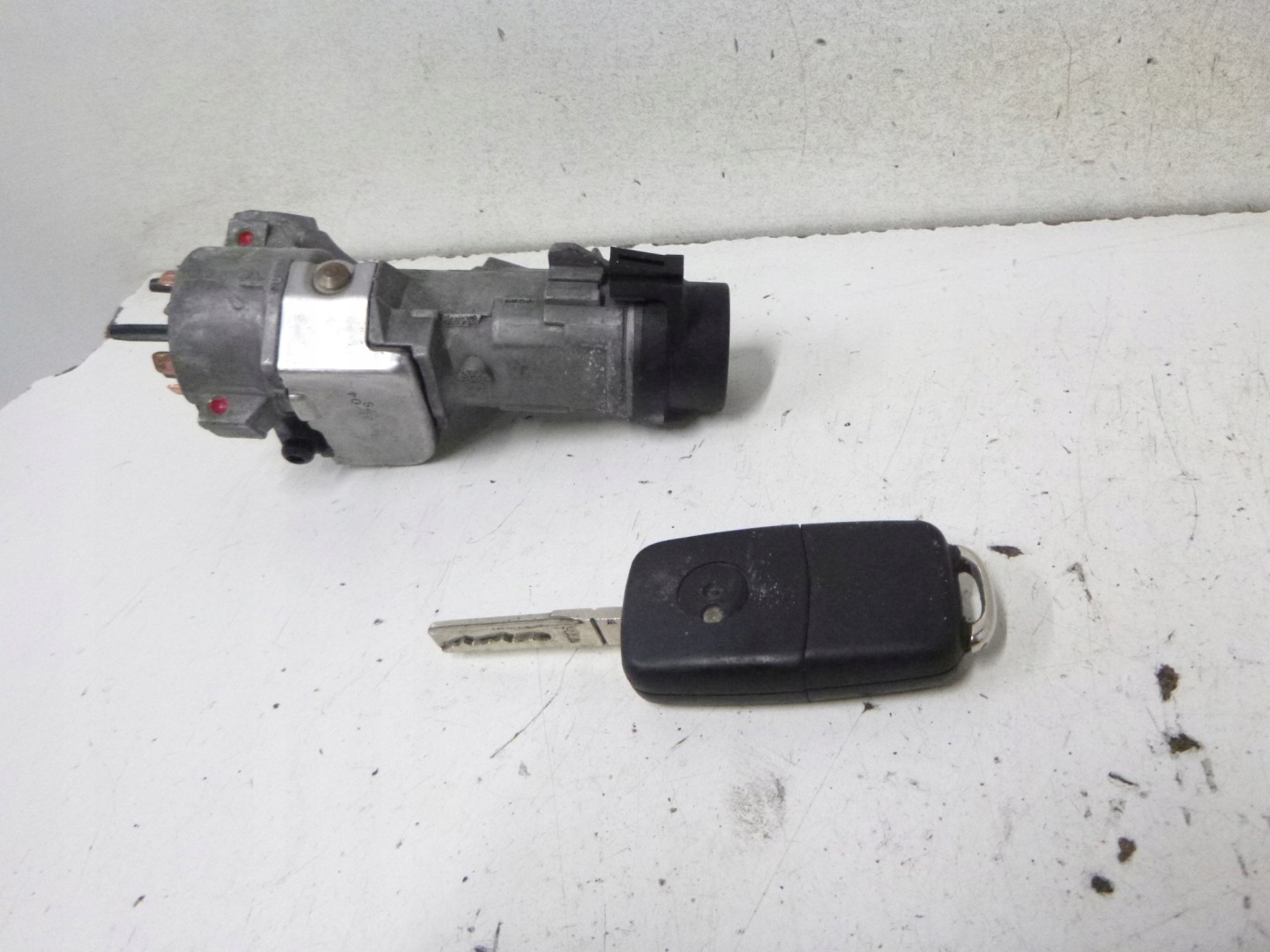 ignition + key VW Passat B5 FL 1.9 TDI 4B0 905 651 G