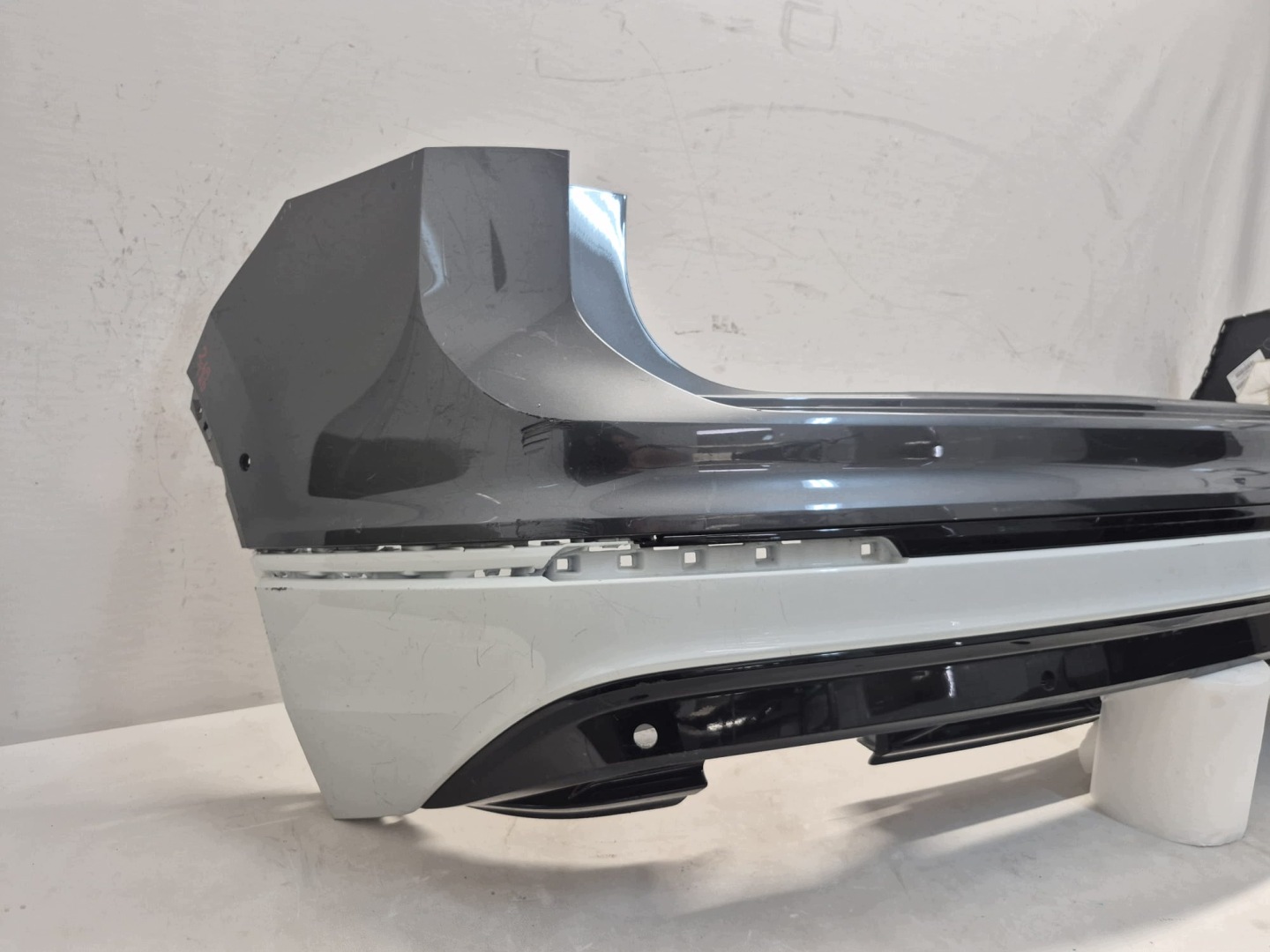 VW TIGUAN II 2 R-LINE 16-20 bumper rear part rear 6XPDC