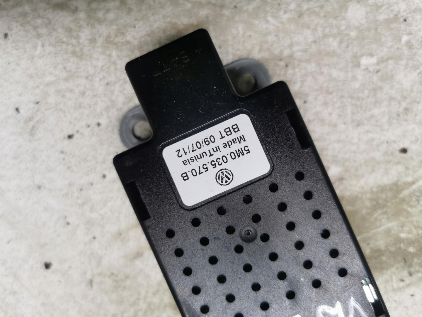 amplifier ANTENY VW GOLF V 5M0035570B 03-09