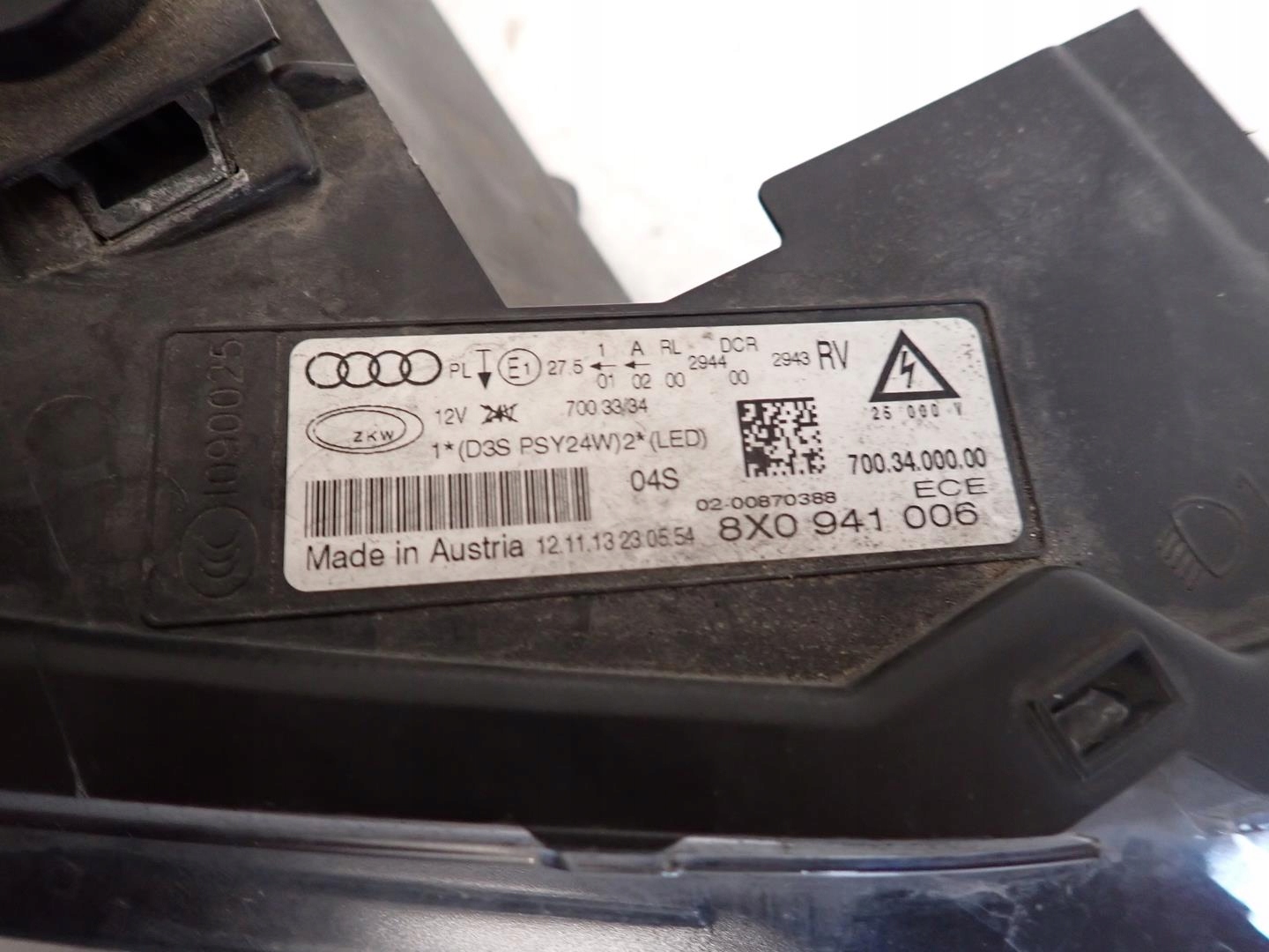 light front front right AUDI A1 2010-2014 BI-XENON 8X0941006