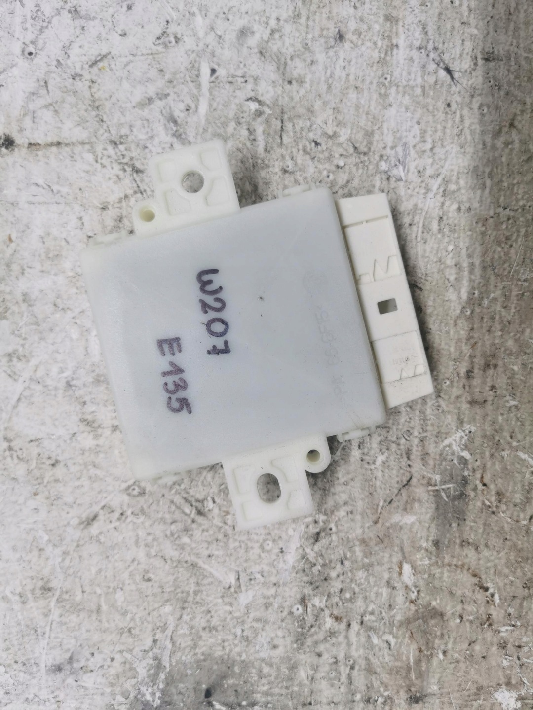 module control unit PDC MERCEDES W207 A2129009505