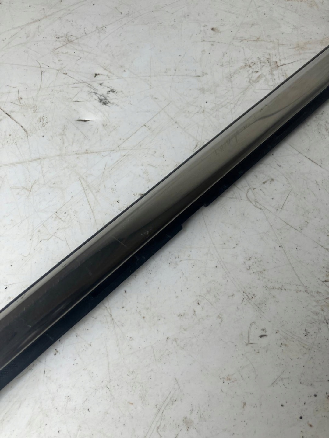 moulding dust door PEUGEOT 308 T9 left front CHROM
