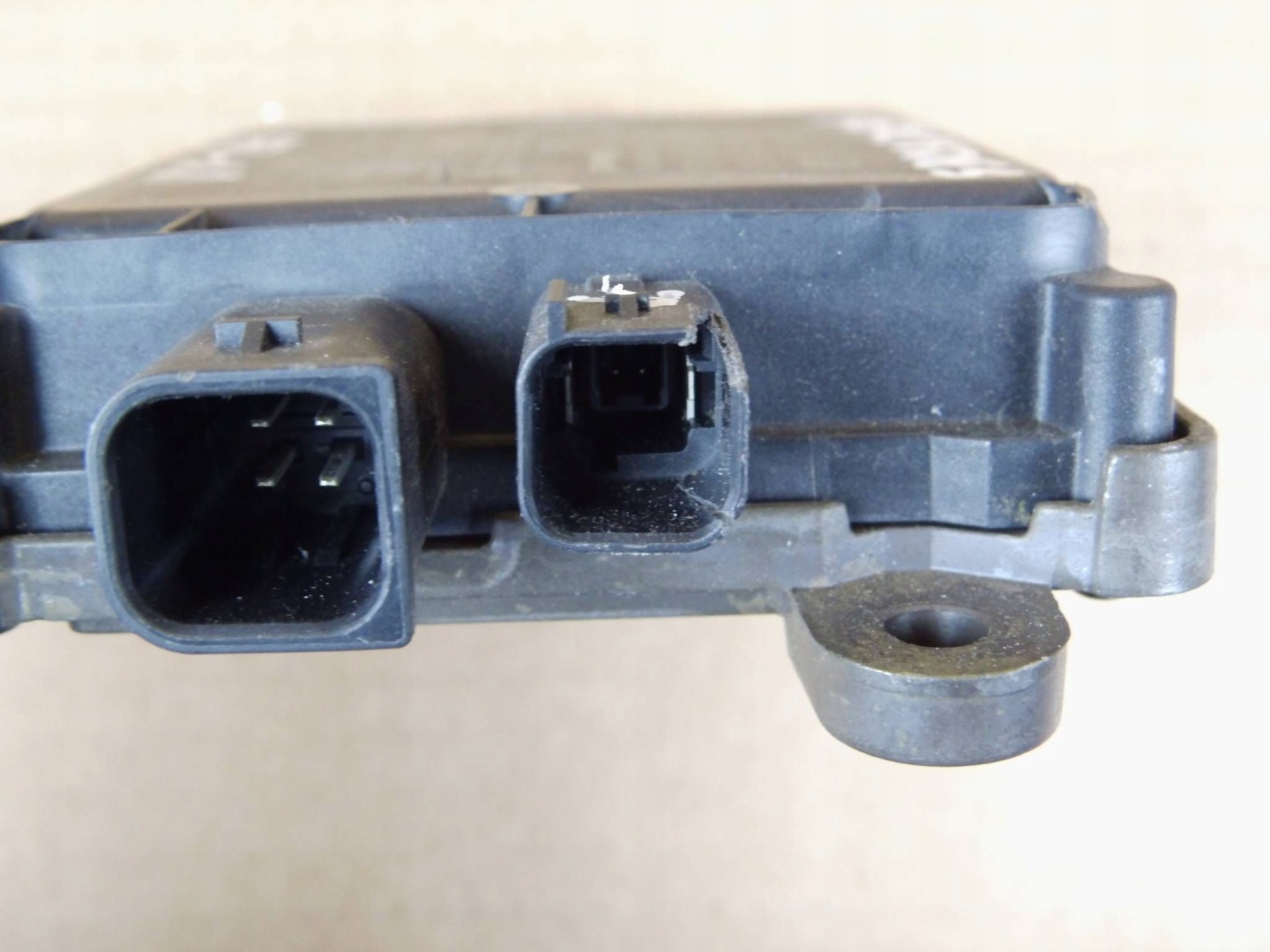 Mercedes-Benz S W223 Sensor radar sensor DISTRONIC ACC A 000 900 26 37