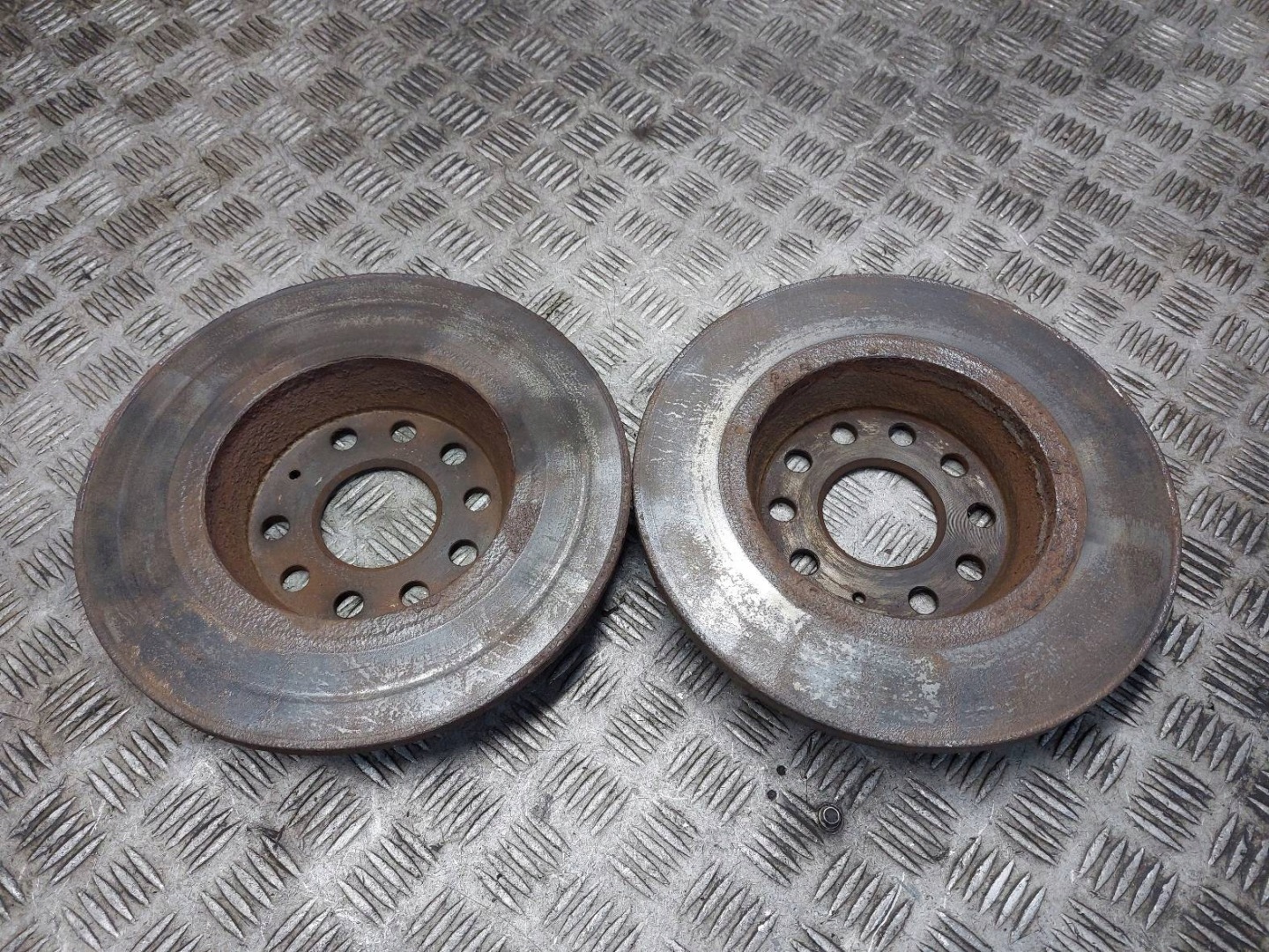 discs brake rear part VOLKSWAGEN PASSAT B6