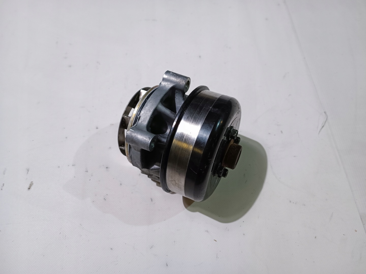water pump Ford Mustang GT 4.6 2005-2010