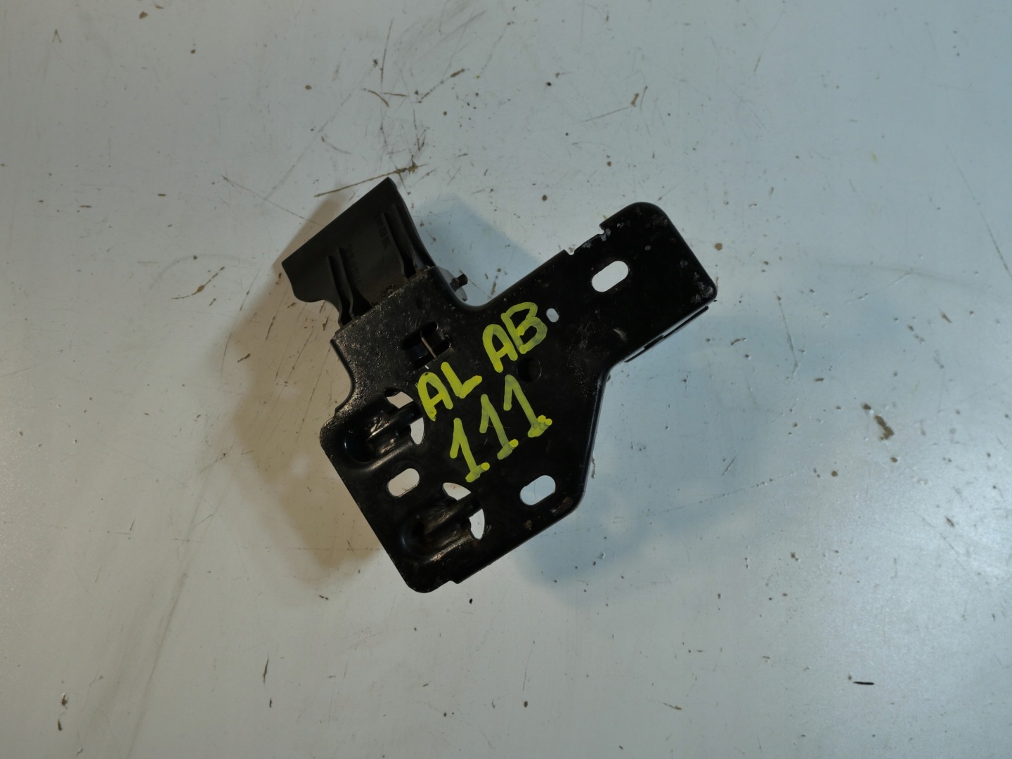 VW T5 lock RYGIEL bonnets 7H0823480A