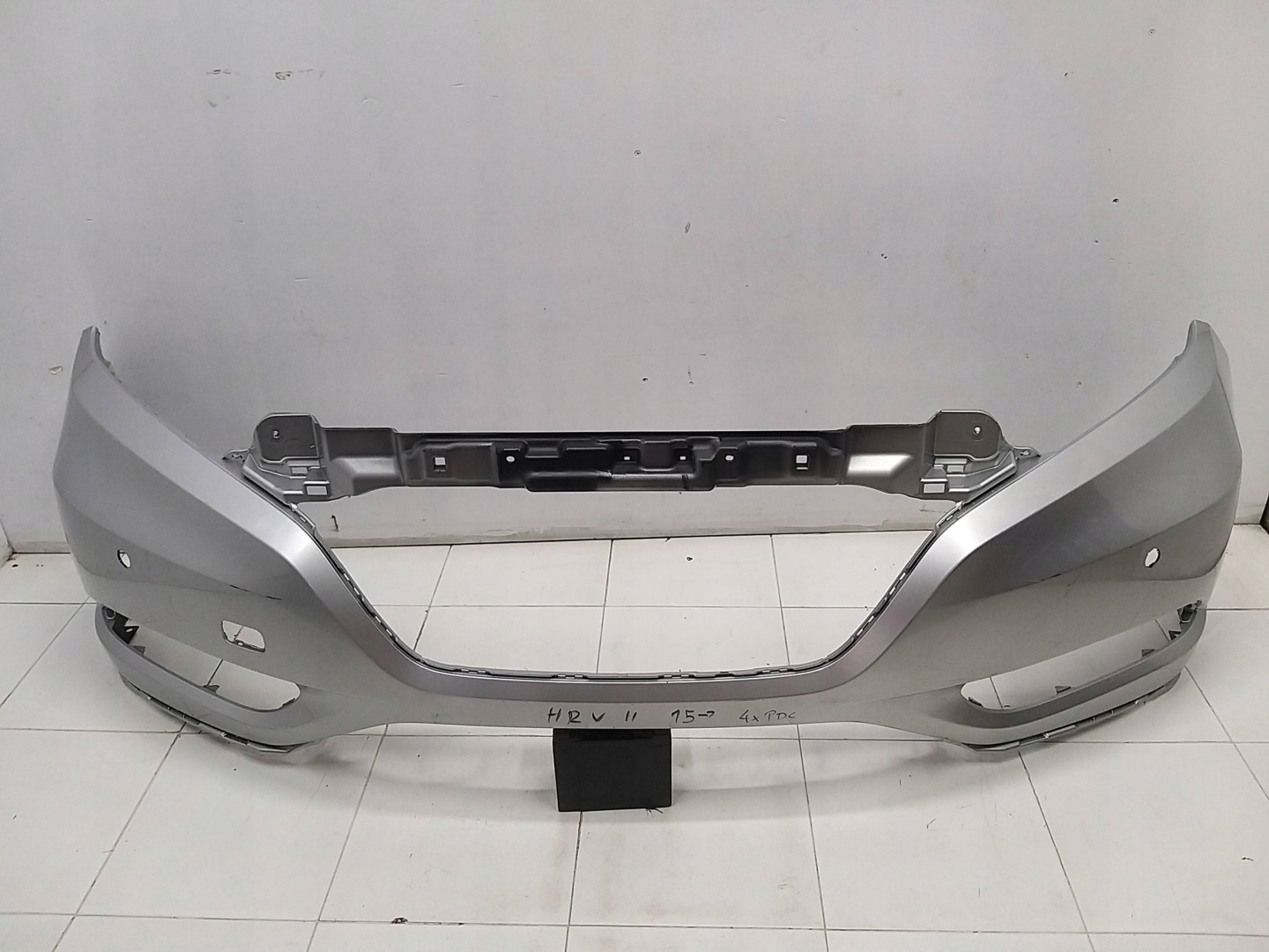 HONDA HR-V II 15R- bumper front front 71101-T7W-A000