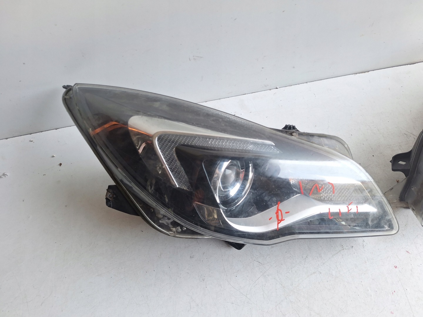 OPEL INSIGNIA A LIFT 13-17 light left + LED UK