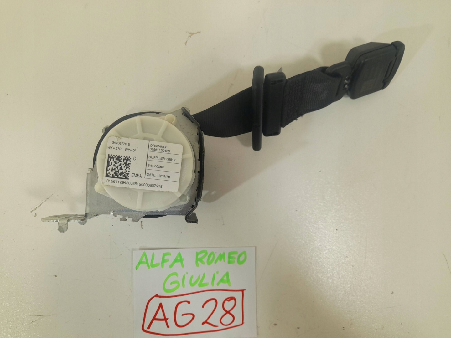 Alfa Romeo Giulia hinten mitte Gurten Sicherheits 01561129420 (AG28)