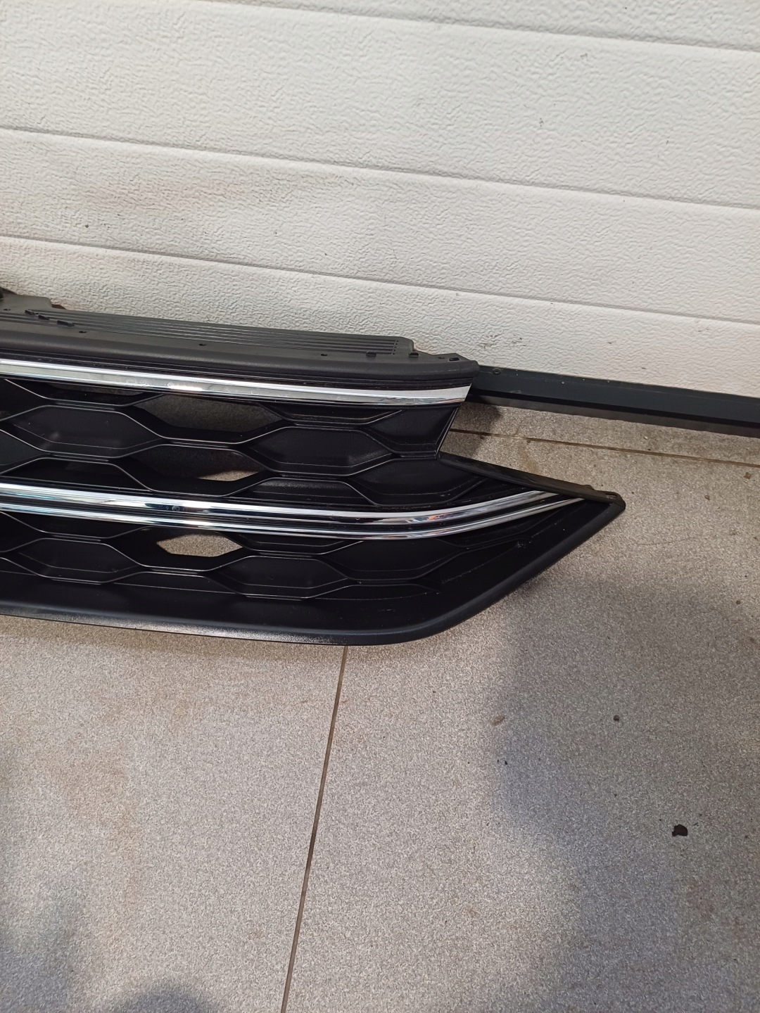 Grille VW TAIGO 2G7853343