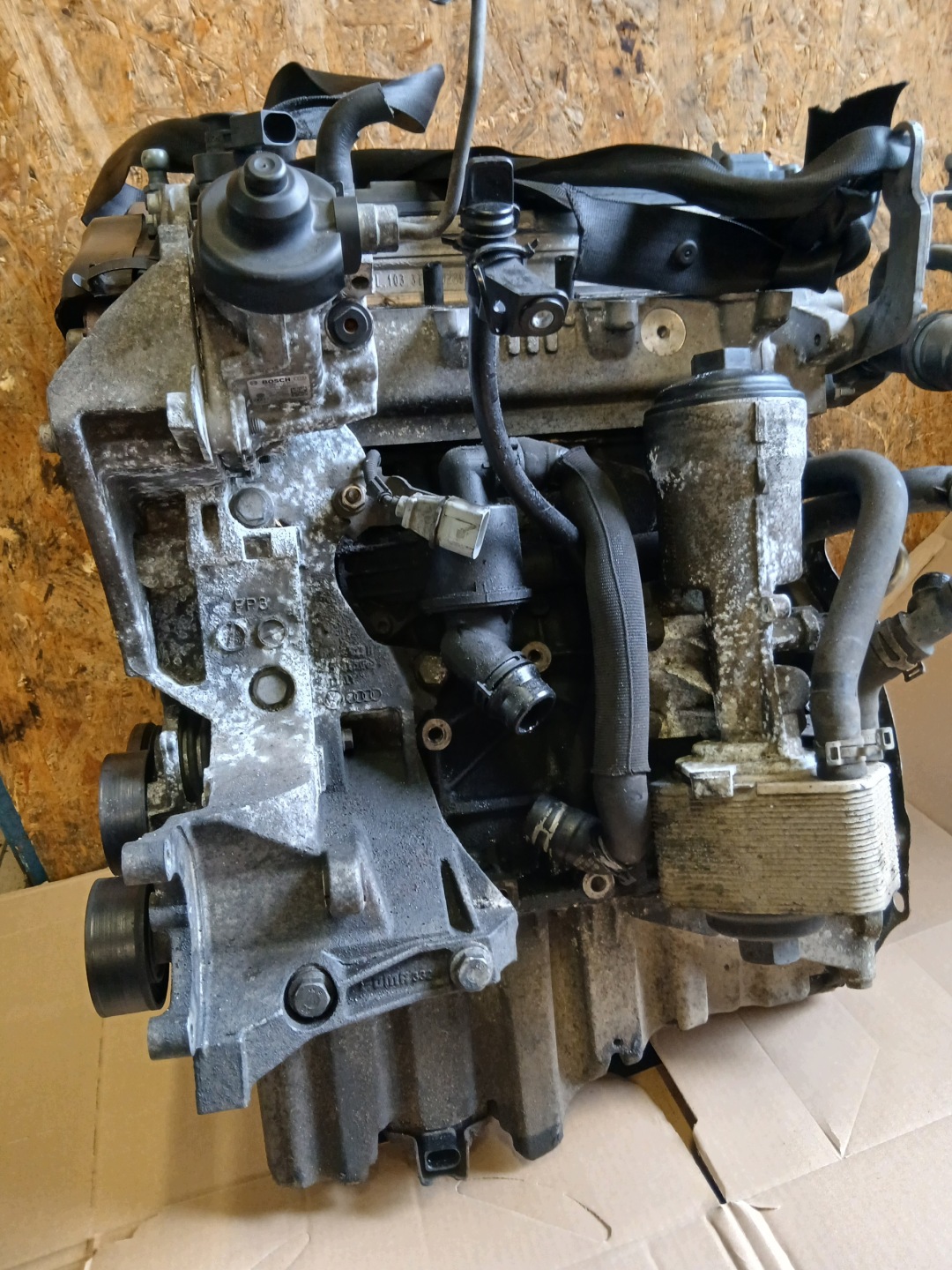 AUDI A4 B8 A6 C6 SEAT EXEO 2.0TDI 2.0 TDI CAG engine 195 TYS KM