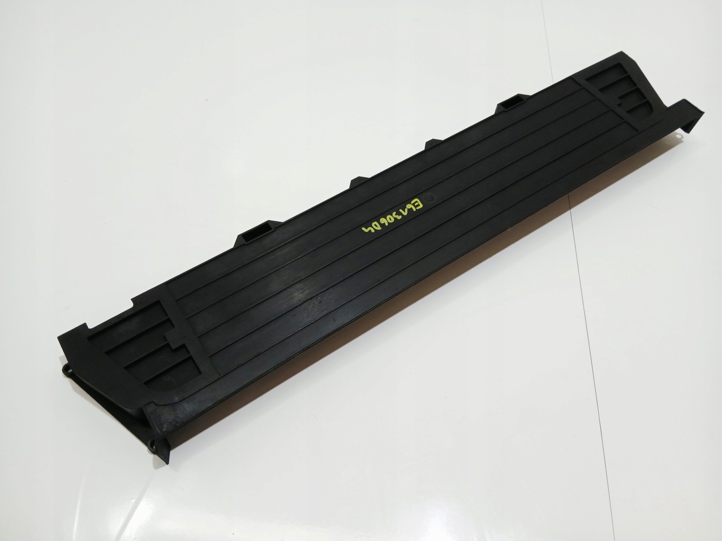 bracket holder radiator BMW E60 E61 3.0D 7791180