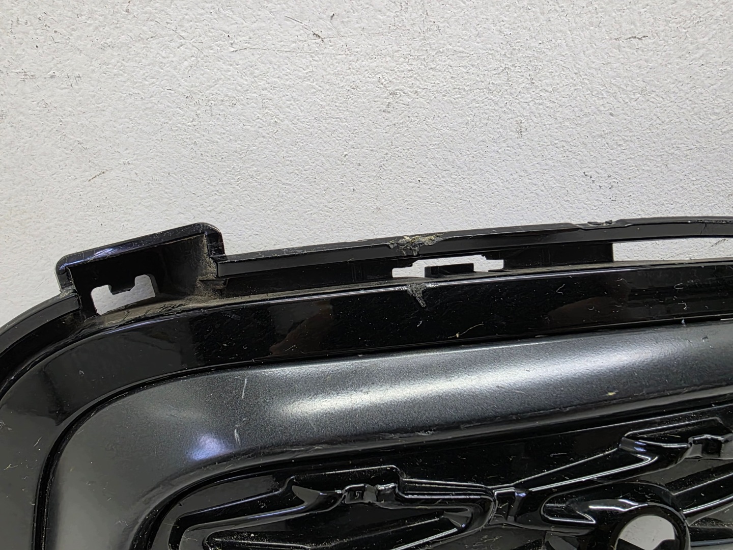 CHRYSLER PACIFICA LIFT 20- PDC grid of a bumper right front original