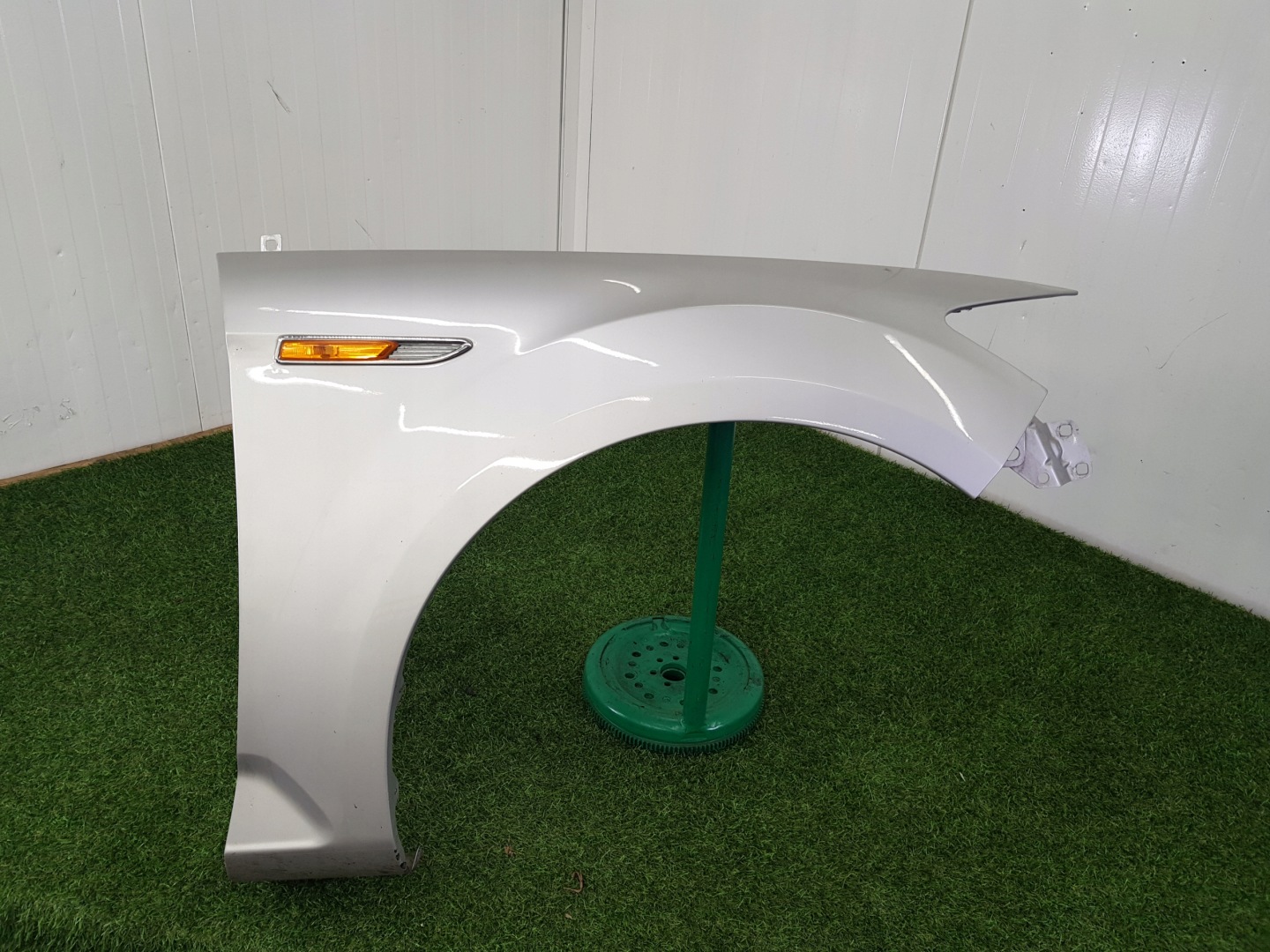 fender right front FORD MONDEO MK 4