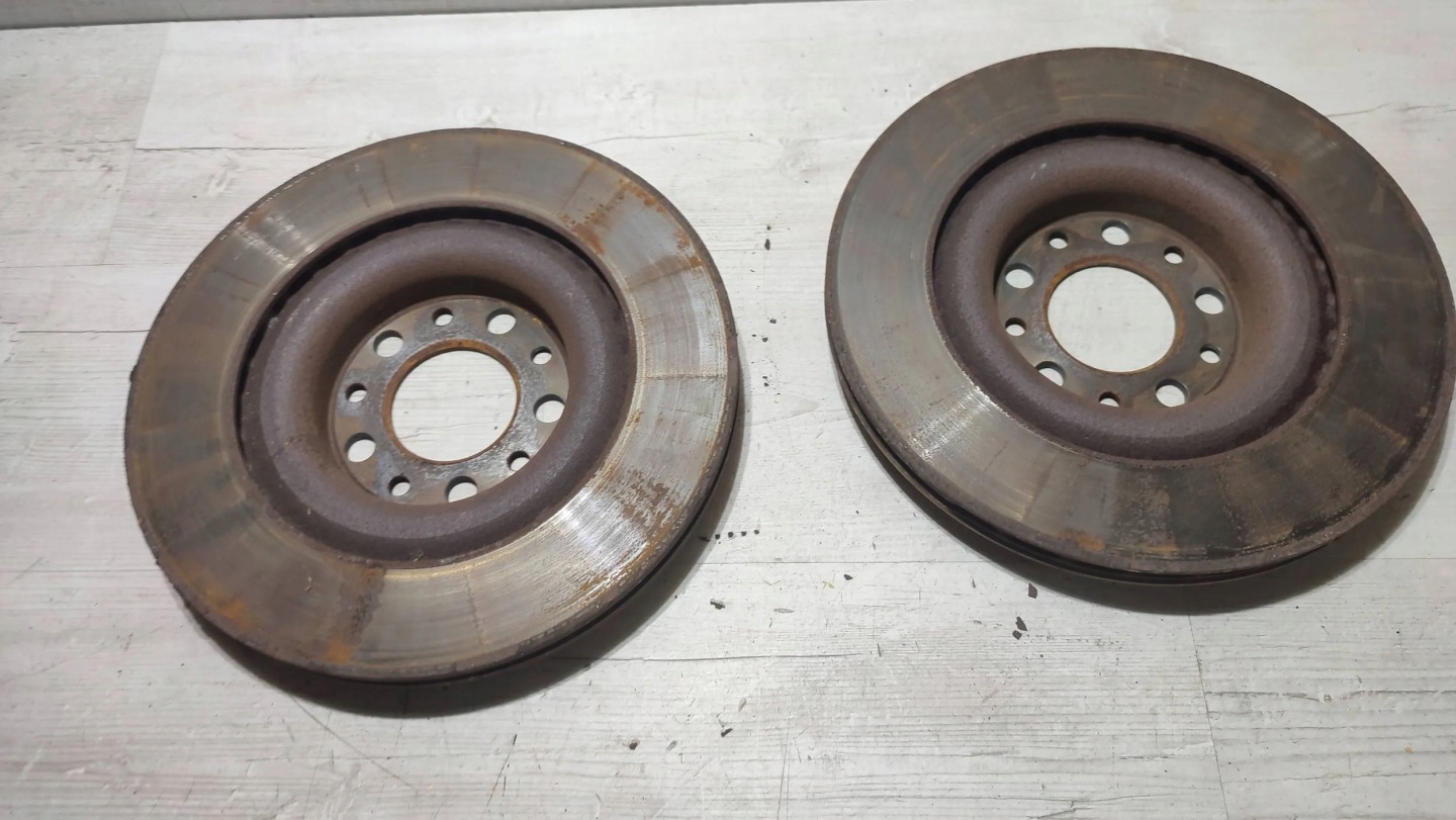 Alfa Romeo Stelvio 2021 Bremsscheibe Bremse hinten kpl