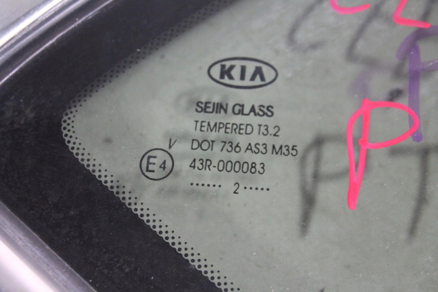 window window boot right rear part CEED II HB 12-18