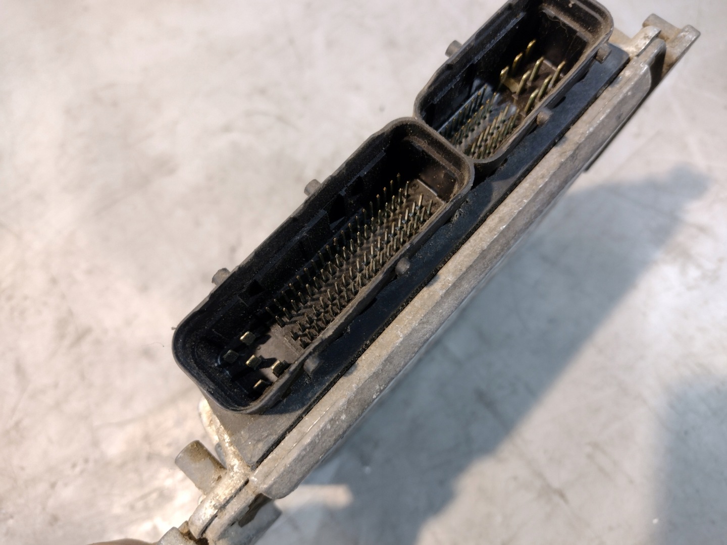 control unit of the engine Chrysler Voyager IV 4 P04727665AB
