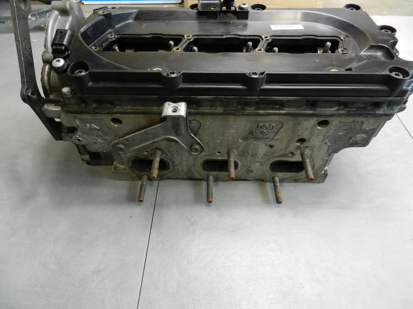VW Phaeton head. of the engine 059354EC CEX