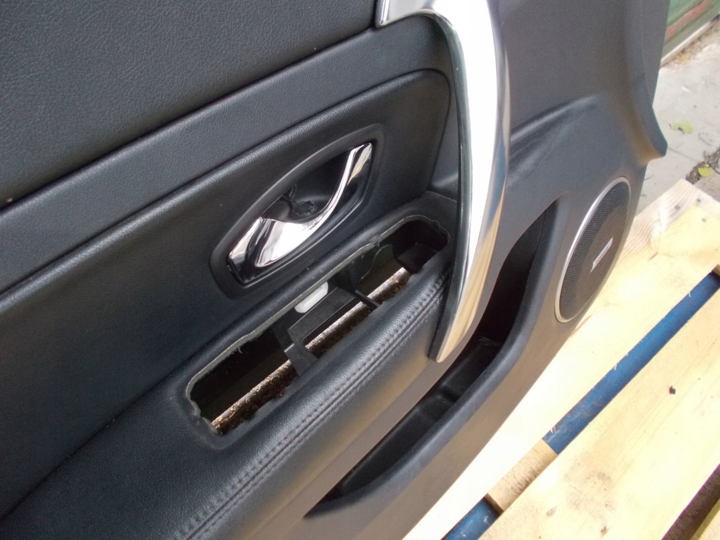 RENAULT LATITUDE 3.0 DCI 12R side door left front