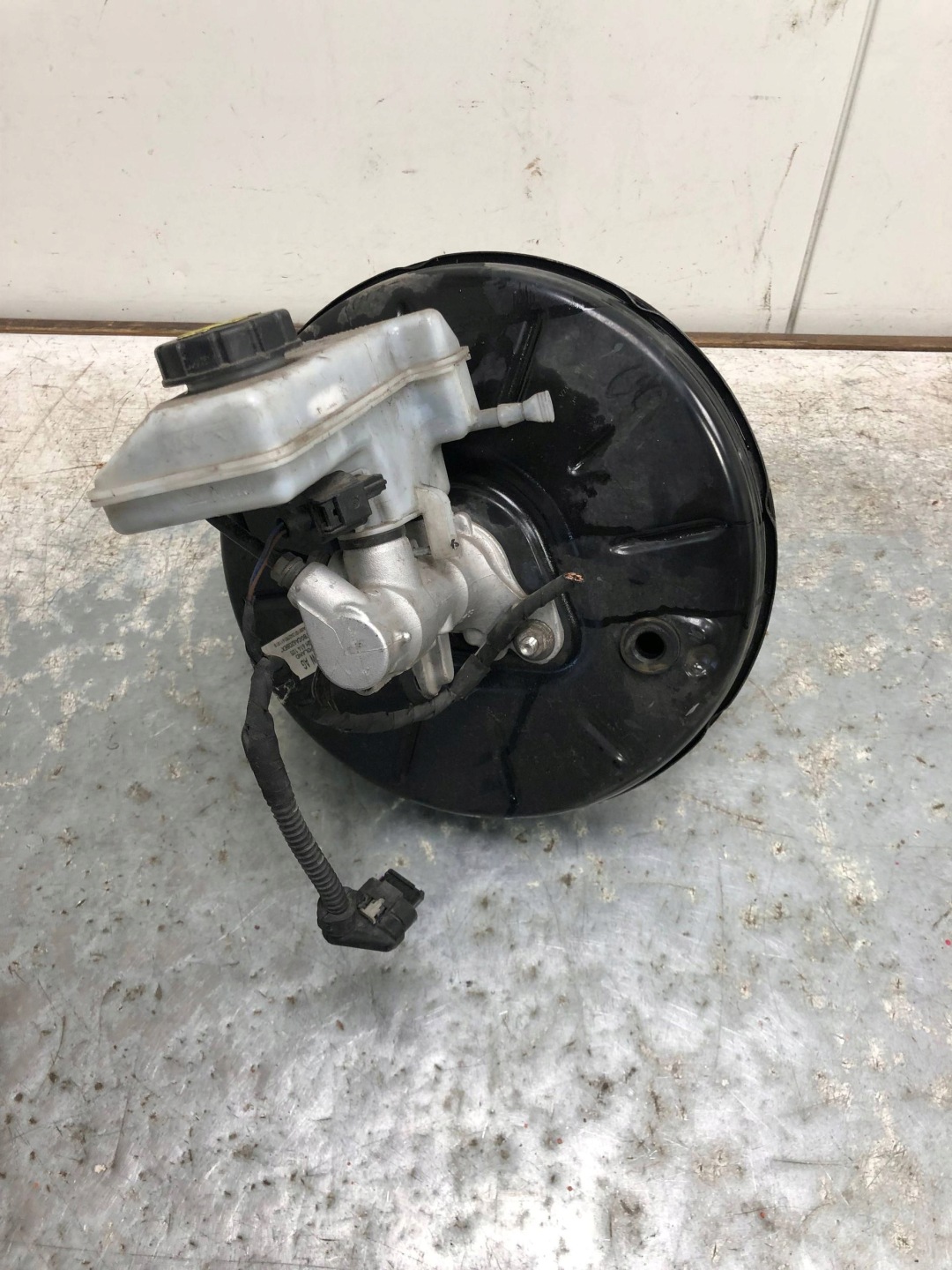 Servo Bremse VW TOURAN III 5QH614105