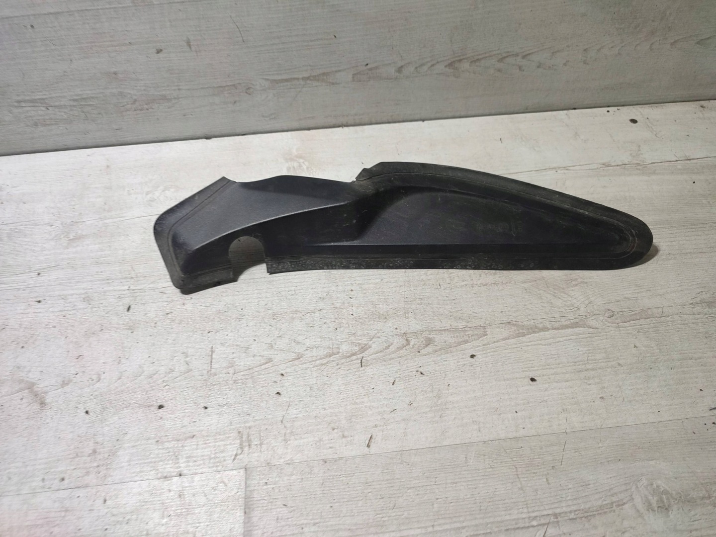 Peugeot 2008 II 2020 rear part side left cover below klape boot