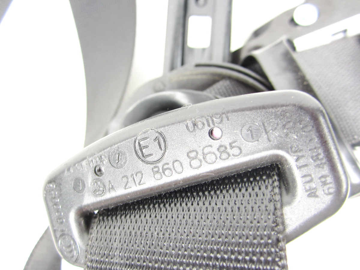 tension belt safety front front right Mercedes W212